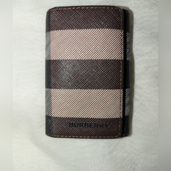 BURBERRY Border Check 6 Ring Key with D Ring Key Case PVC Brown Tan NWT - Picture 1 of 13